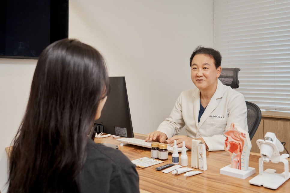 코밤 비강확장밴드, 왜 알레르기 비염의 근본적인 해결책이 될 수 없을까?